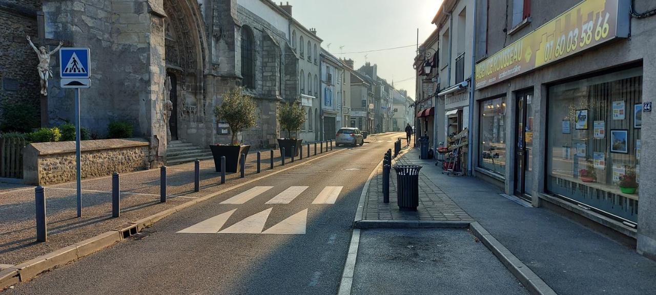 La Villageoise Dammartin-en-Goele Exterior foto